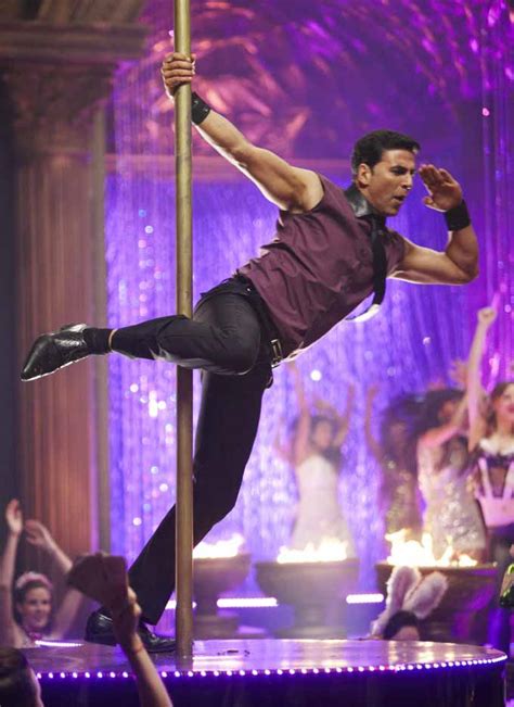 Sitter på tåget nu hem till örebro. Akshay Kumar Dance Videos | Dance With Me India