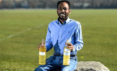 Man Reveals Why He Drinks His Own Urine Every Morning Photos