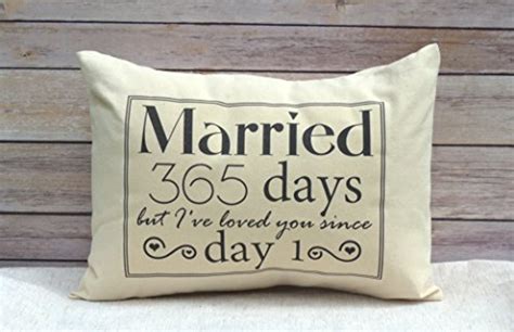 Anniversary gifts for your first year as a married couple definitely don't have to be sentimental. Best 1st Wedding Anniversary Gifts Ideas: 40 Unique Paper ...