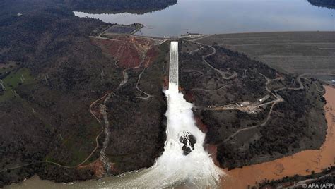 ✅ hier finden sie die preise für den kauf oder die miete von häusern oder wohnungen in los angeles, kalifornien. Zehntausende Rückkehrer am Oroville-Stausee in Kalifornien ...