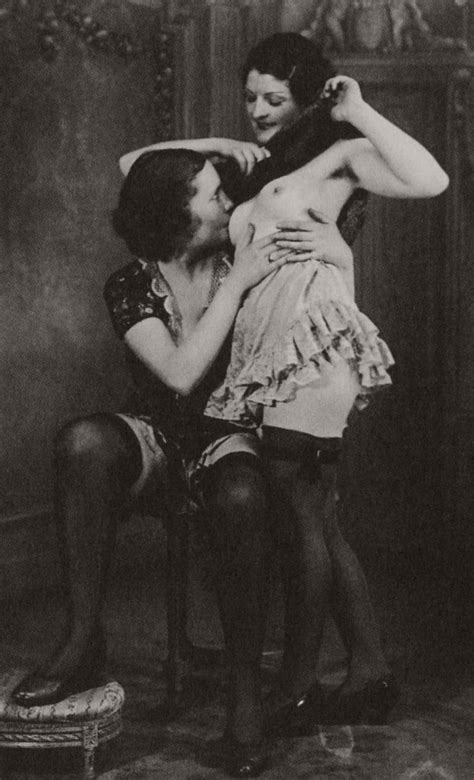 Classic Vintage Lesbian Erotica Nudes S Monovisions Black