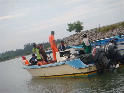 Nama ikan laut ini dalam bahasa inggrisnya disebutkan silver dart. 6 GENG SUKA MANCING: Aktiviti Pancing Laut Dalam