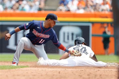 Tigers Finish Off Three Game Sweep Of Twins