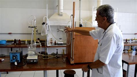 Em Uma Industria Quimica Um Liquido X