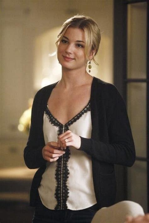 Naked Emily Vancamp In Revenge