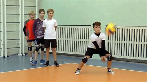 Allenamento di pallavolo Bambini La versione completa Волейбольные