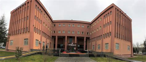 Erciyes üniversitesi'nde yürütülen projelere 30 öğrencimiz, başka kurumlarda yürütülen projelere ise erciyes üniversitesi'nden 12 öğrencimiz dahil olmuştur. ERCİYES ÜNİVERSİTESİ KÜTÜPHANESİ