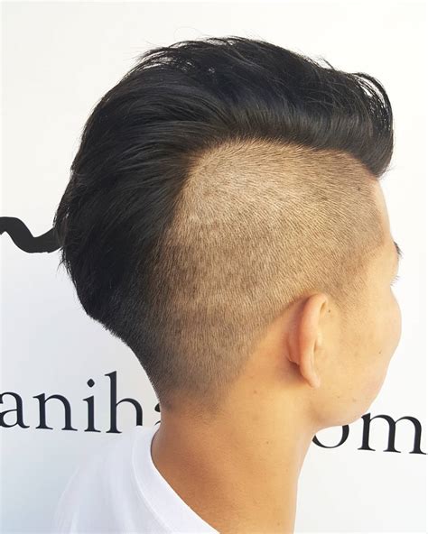 Https://tommynaija.com/hairstyle/cutting A Mohawk Hairstyle