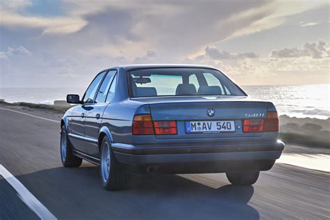 Bmw 5 Series A Look Back Through The Generations Bmw 5 Series E3448