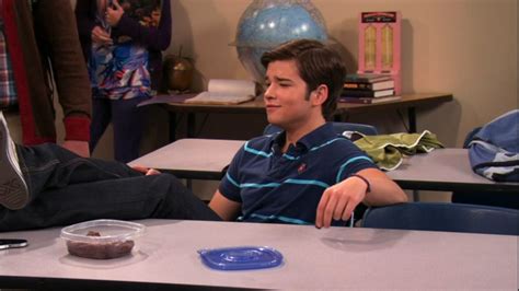 Picture Of Nathan Kress In Icarly Episode Iomg Nathan Kress