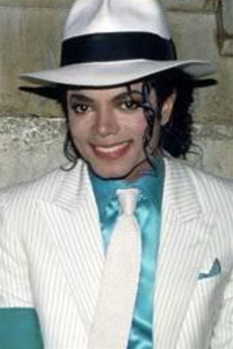 No One Can Work A White Suit Like My Man Michael Jackson Smooth