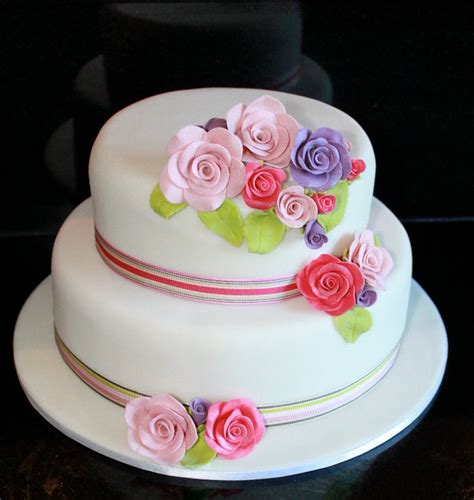 Shower the bride with love, joy and, of course, good food! Bridal Shower Cake - WarmOven Blog