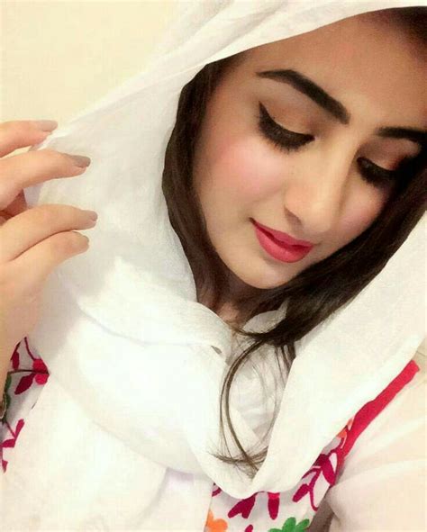 Pakistani Girls Profile Pictures For Facebook Whatsapp