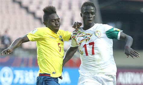 Je suis krépin diatta née le 25 février 1999 au sénégal, je suis footballeur sénégalais qui évolue. Man Utd Transfer News: Midfielder Krepin Diatta wanted by ...