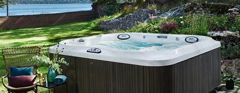 Stepping into your jacuzzi® hot tub in your garden allows you to sit back, relax and enjoy the view whilst enjoying a warm and relaxing spa experience at home. Jacuzzi Hot Tubs Brentwood | Bowling Green Hot Tub Dealer ...