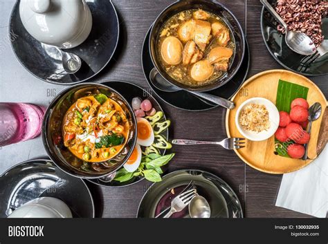 A flat lay is typically a type of trending photography wherein you'll shoot photos from the above. Thai Food: Flat Lay Panang (Thai Image & Photo | Bigstock