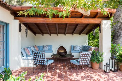 18 Remarkable Mediterranean Patio Designs That Will Leave You Breathless