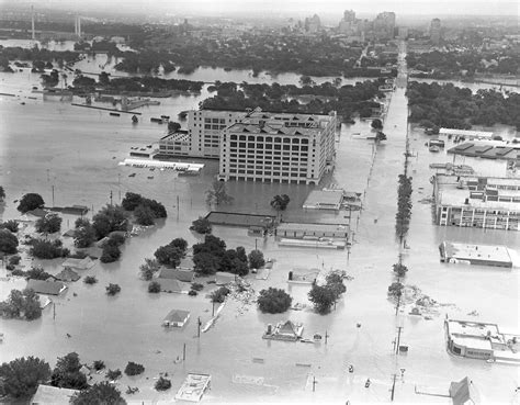 Fort Worth flood of 1949 | UTA Libraries Digital Gallery