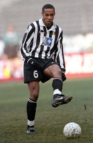 Thierry Henry Juventus Turin Juventus Giocatori Di Calcio Calcio