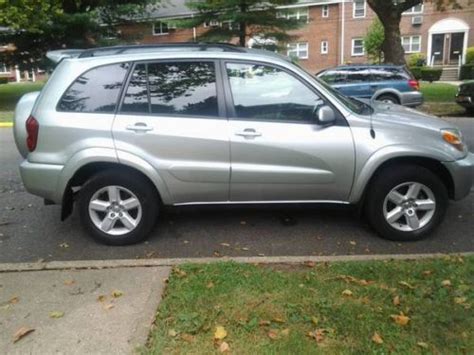 Buy Used 2005 Toyota Rav4 L Sport Utility 4 Door 24l In Oakland