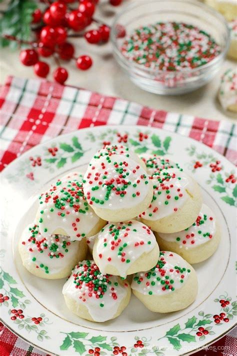 Whisk the flour, anise seed, baking powder, salt together in a bowl then add to the wet ingredients. Italian Anise Cookies | Recipe | Delicious christmas ...