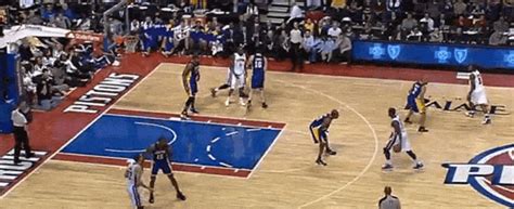 Curry Ankle Injury Tag PrimoGIF