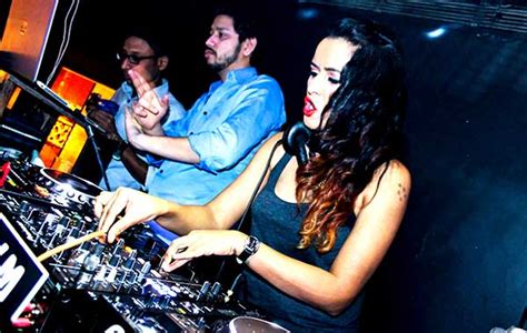 Here Is The List Of Best Female Djs In India You Need To Know
