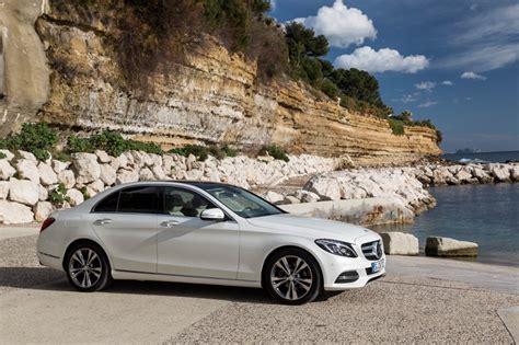 Mercedes c class sedan price in india. Mercedes-Benz launch new C-Class diesel - Car India