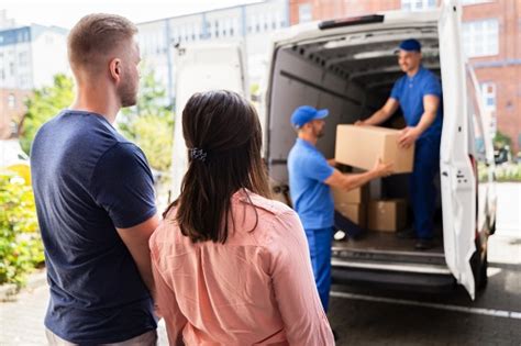 Benefits Of Hiring Professional Movers
