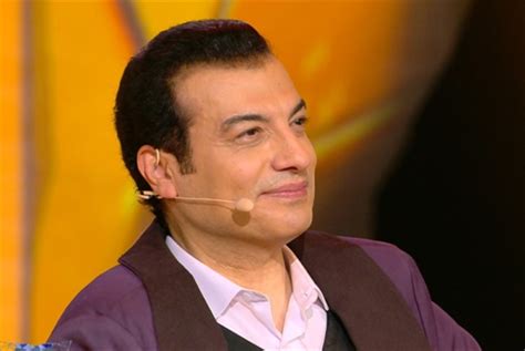 .the masked singer الحلقة 1 ديلي موشن حيث يعرض برنامج الغناء الشهير علي الاطلاق انت مين حلقة 1 اون لاين كل يوم اربع في تمام الساعه 8 ونصف مساء عبر قناة mbc masr مشاهدة برنامج انت مين الحلقة 1 شاهد نتمن تقديم قصي الخولي سيرين عبدالنور، حسن. The Masked Singer: هل تكتفي mbc بموسم واحد؟