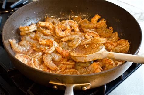 Ginger, Garlic & Chili Shrimp | Wine Blog from The International Wine