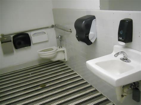 Csulb Creates 11 Gender Neutral Publicly Accessible Bathrooms • Long Beach Post News