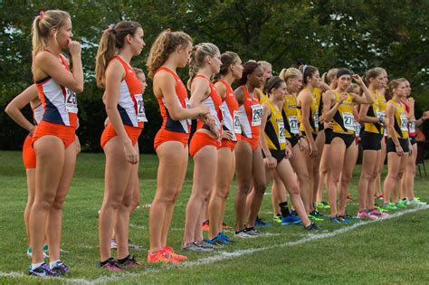illinois women s cross country shoots for success without schneider the daily illini