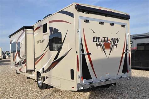 Even if you don't plan to haul. 2017 New Thor Motor Coach Outlaw 29H Toy Hauler Class C RV ...