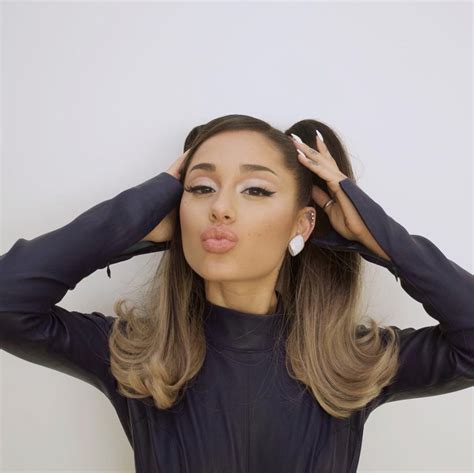 Ariana Grande Is Giving Away 2000000 Worth Of Free Therapy