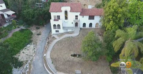 A Killer Price Infamous Murder House Goes Up For Sale In Los Feliz