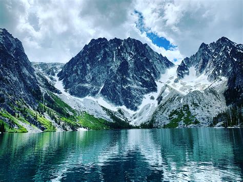 One Of The Most Amazing Views Ive Ever Seen Colchuck Lake