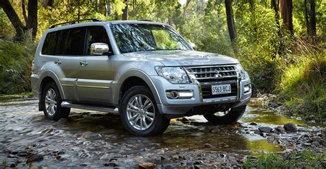 2015 Mitsubishi Pajero Pricing And Specifications Photos 1 Of 3