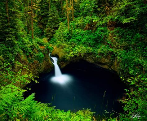 Punchbowl Falling Into Midnight 2014 Columbia River Gorge Oregon