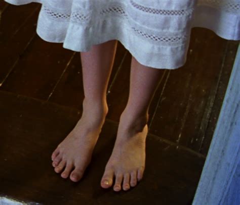Wendys Feet By Chipmunkraccoonoz On Deviantart