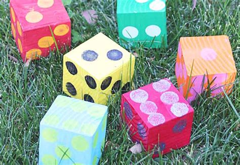 23 Incredibly Fun Outdoor Crafts For Kids