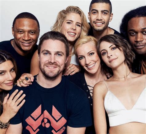 Arrow Cast At Sdcc 2017 Arrow Cast Arrow Tv Rick Gonzalez Scandal
