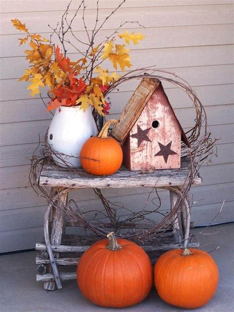 Checkout these cute and cozy fall front porch ideas that'll give your front porch a fresh look for fall. 30 Simple Fall Porch Decorating Ideas | Décoration ...