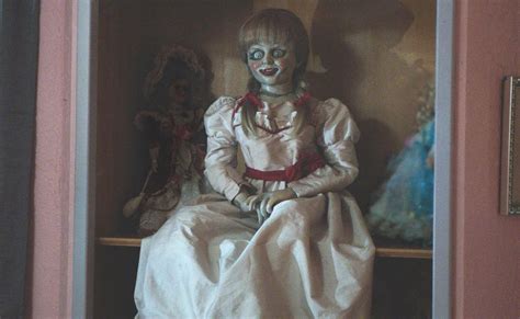 Annabelle Trailer Who Is Fool Enough To Own This Doll