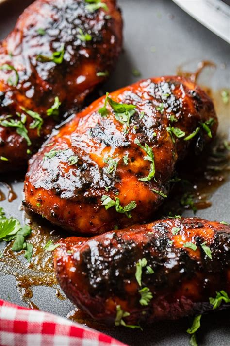 How to make bbq chicken on the grill: Our Favorite BBQ Chicken Recipe (So Easy!) - Oh Sweet Basil