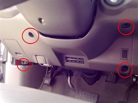 2000 Toyota tundra ecu location