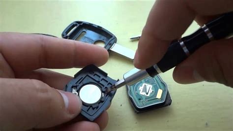 You can get the battery from different manufacturers such as sony, panasonic, energizer, and duracell. How To Change A Honda CR-V Key Fob Battery (2005- 2013 ...