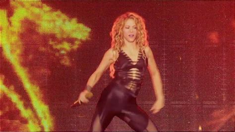 Shakira Locarabiosa Medley Shakira In Concert El Dorado World Tour