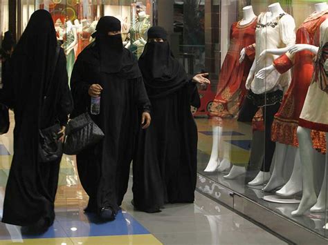 Independent Passports For Saudi Women Proposal Approved Saudi Gulf News