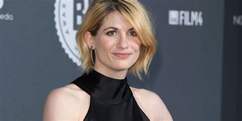 Doctor Whos Jodie Whittaker Apologises To Phoebe Waller Bridge Over